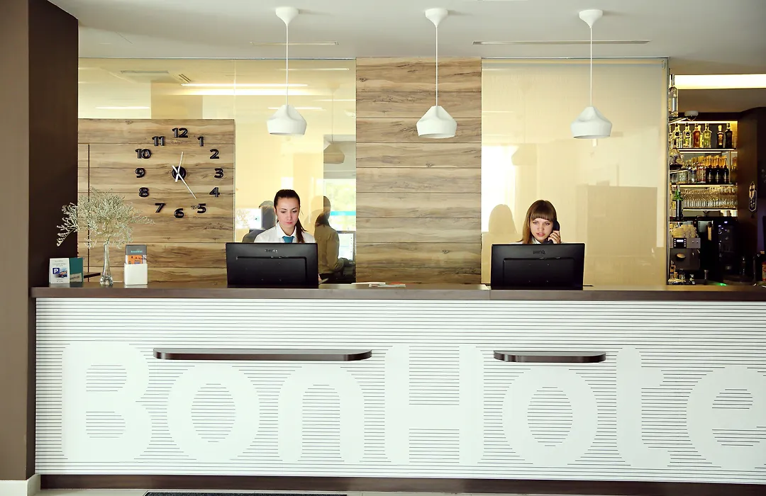 Bonhotel-1